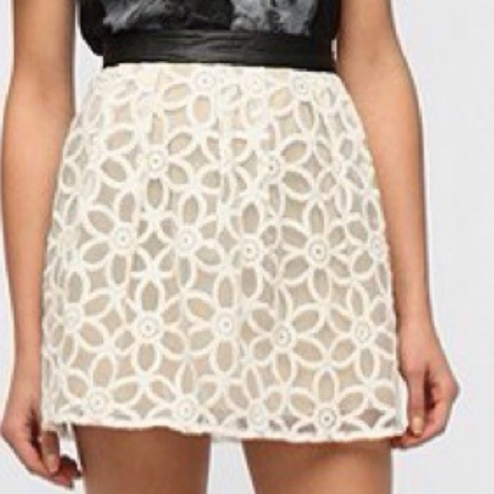 Urban Outfitter Pin & Needles Daisy Pleated Skirt